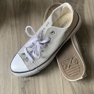 Converse Women's Light Gray Canvas Sneakers